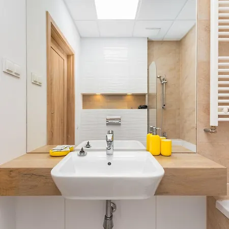 Kasprzaka 31 - A By Homeprime * Varšava